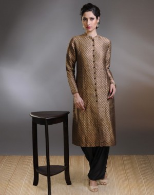  Shop from a Range of Season’s Most Festive Silk Kurtas Online